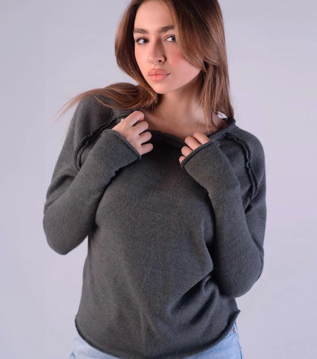 Classic Knit - Grey